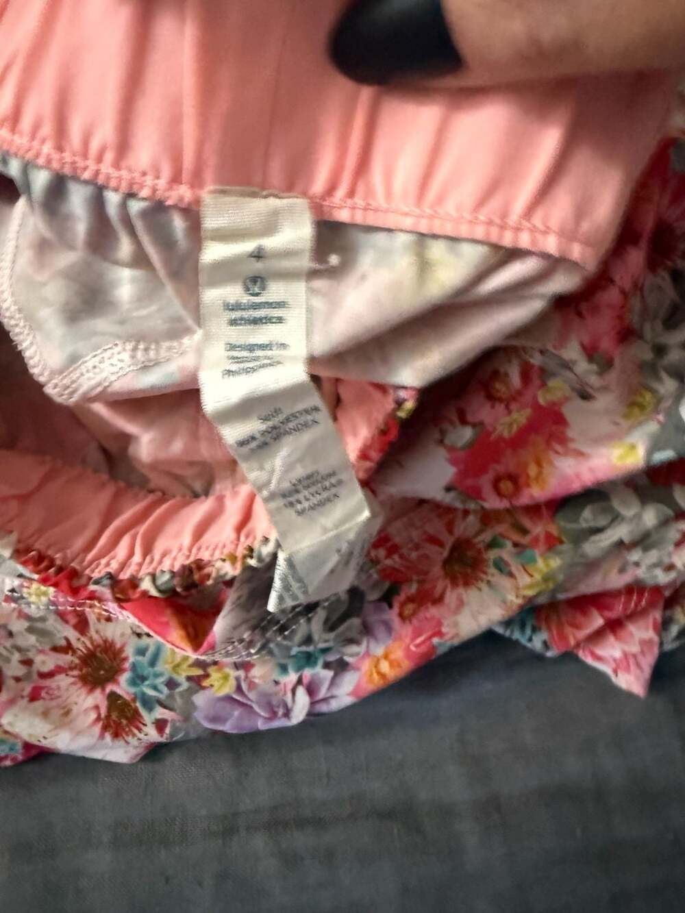 Lululemon Rollin With My Omies Flowabunga Floral Lightweight Joggers - Picture 3 of 3
